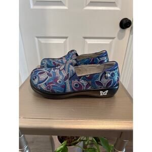 Alegria KEL-596 Shoes Sz 38 US 7.5 Blue/Purple Mosaic Print Clogs Leather